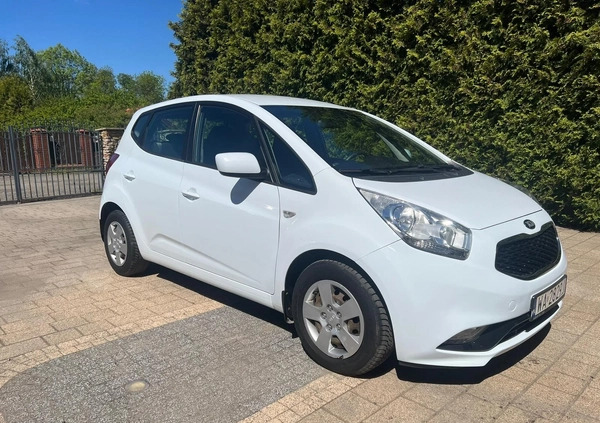 Kia Venga cena 30000 przebieg: 196600, rok produkcji 2016 z Warszawa małe 56